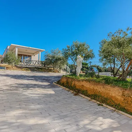 Villa Lucy Pakoštane